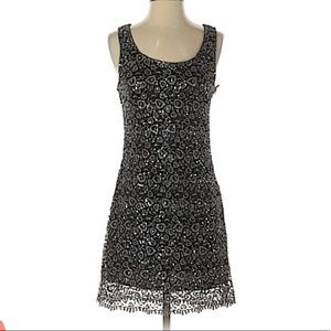 Ya Los Angeles Dress Metallic Size Small. Fitted. Sequins.